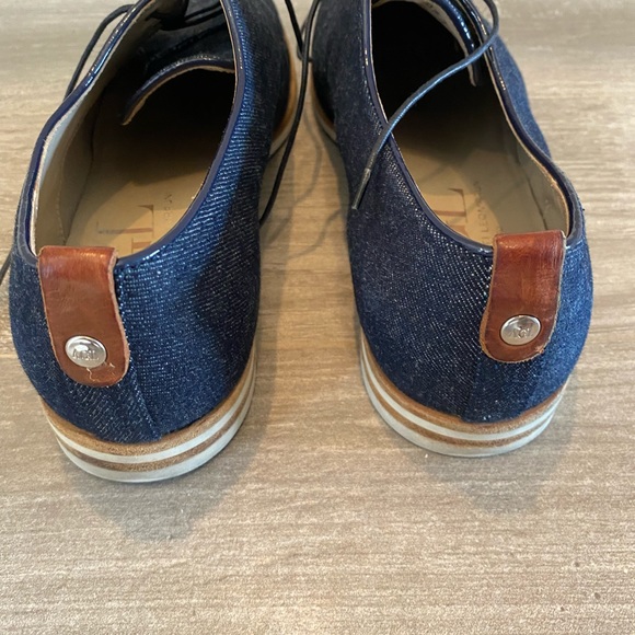 AGL “Jeans” oxford with dust bag included - Picture 6 of 8